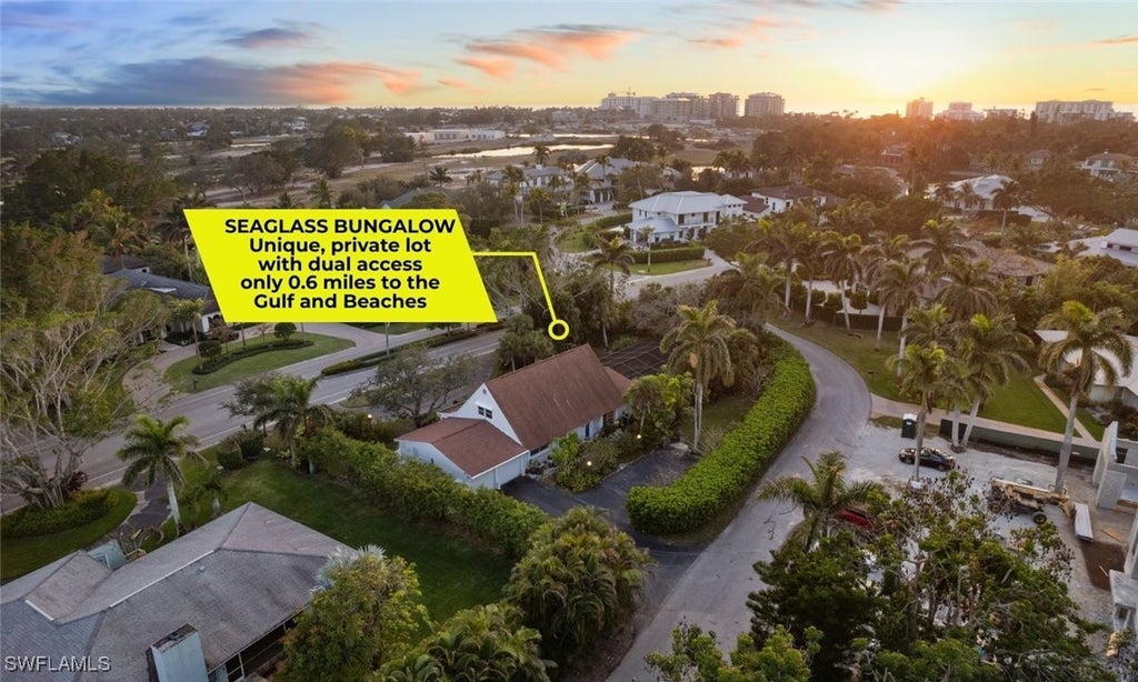 711 Banyan Blvd, Naples