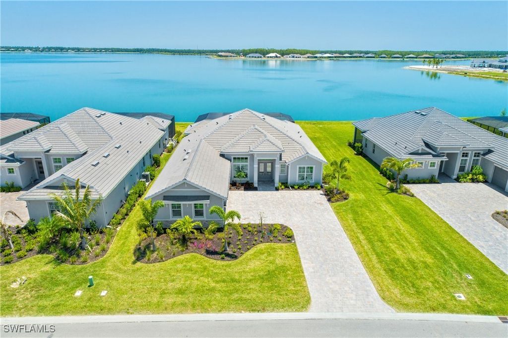 18837 Wildblue Blvd, Fort Myers