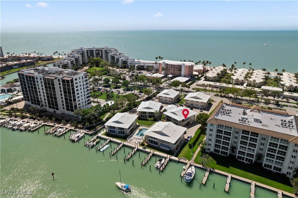 2500 Gulf Shore Blvd N N7, Naples