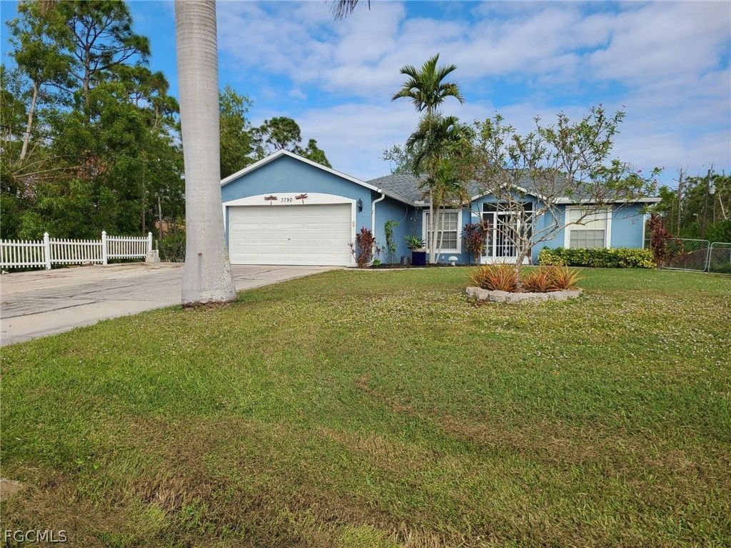 3790 Tangelo Dr, St James City