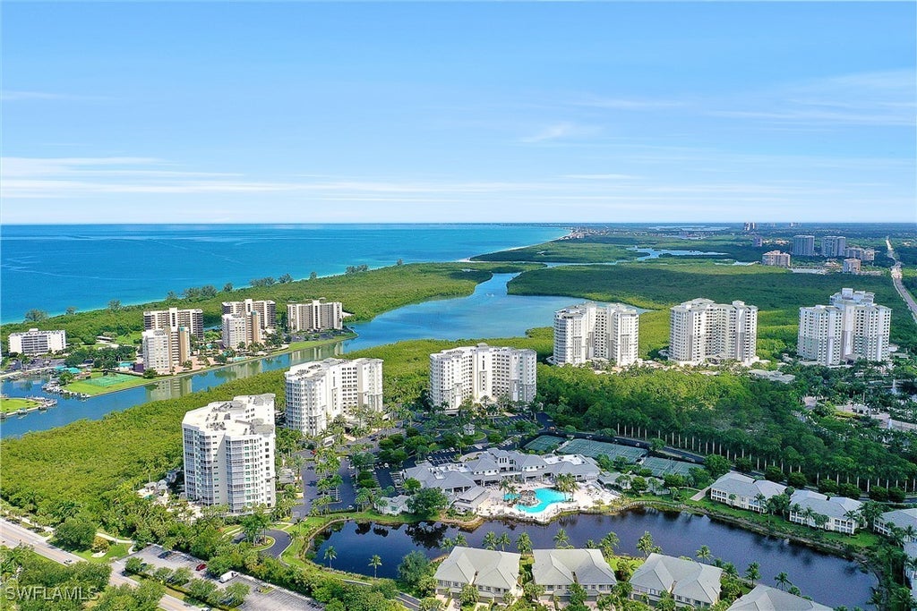 285 Grande Way T-5, NAPLES