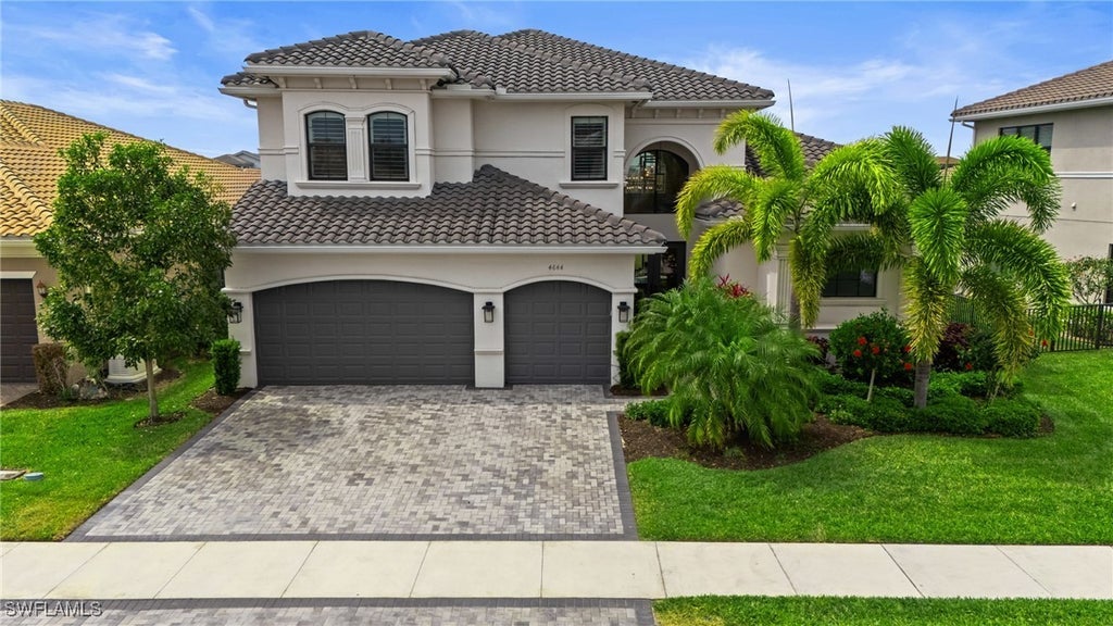 4644 Azalea Dr, NAPLES