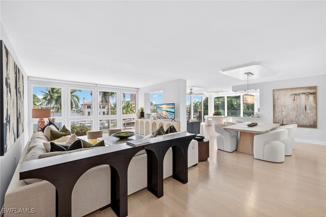 Photo of Listing #225036055