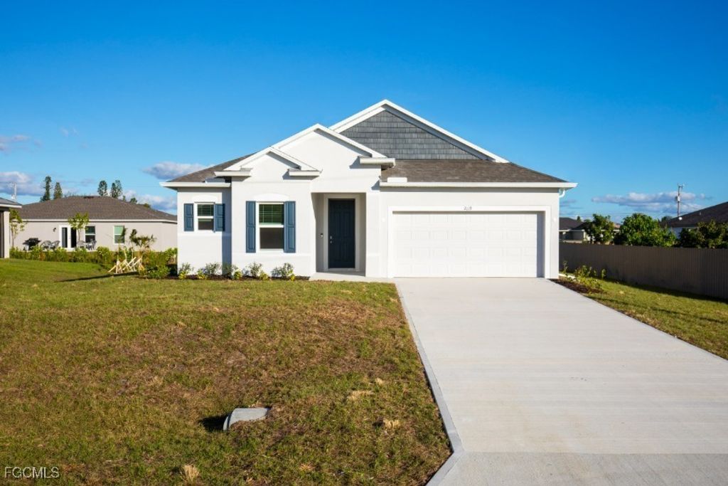 2119 Ne Juanita Pl, Cape Coral