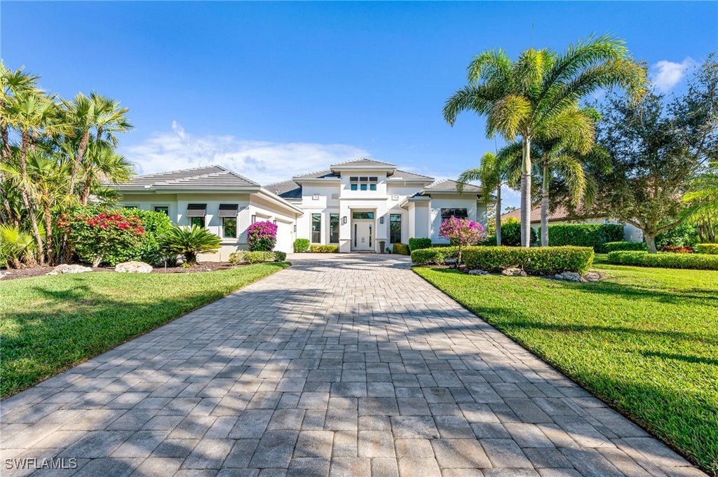 11955 Maidstone Ct, NAPLES