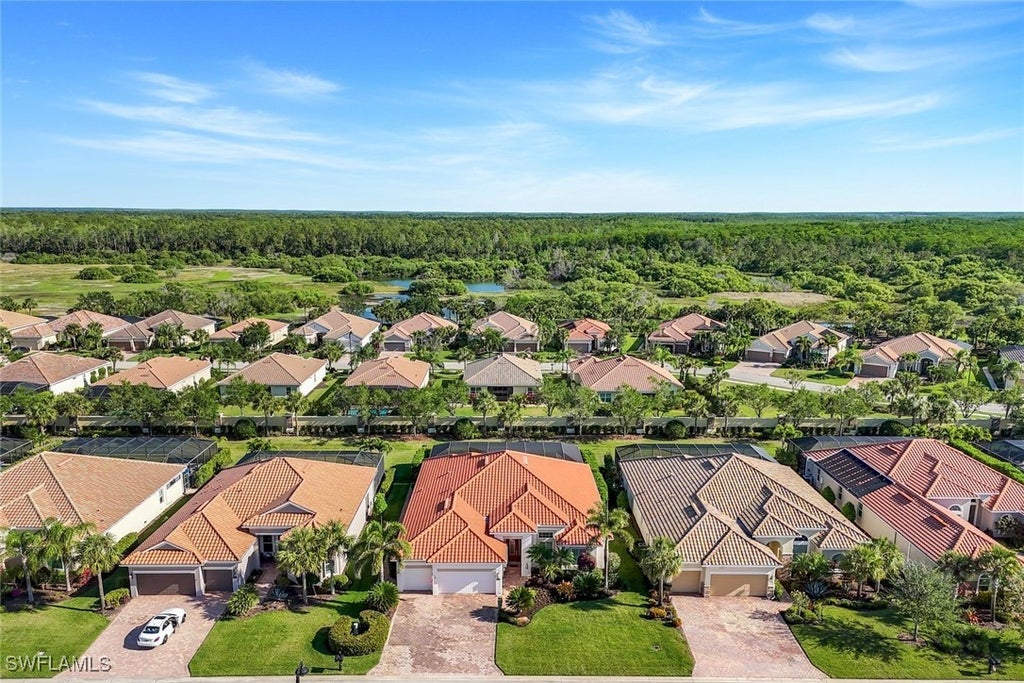 9282 Quarry Dr, Naples