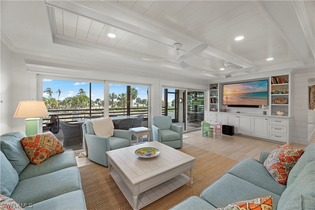 1605 Middle Gulf Dr 125, SANIBEL