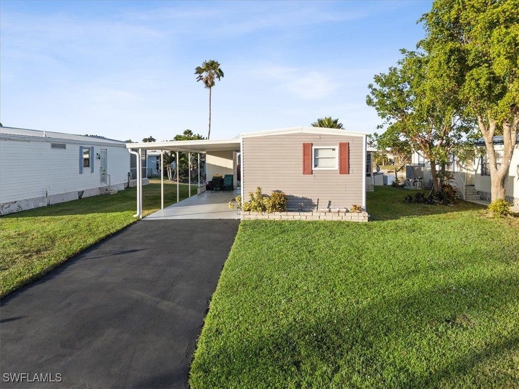 455 Cape Florida Way, Naples