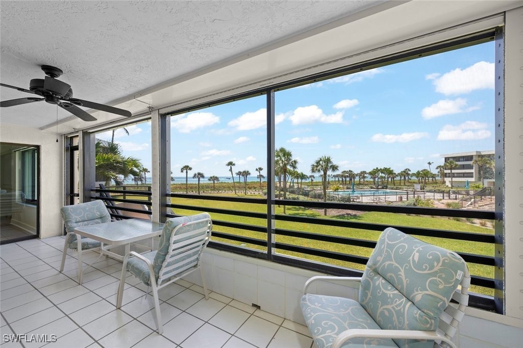 1605 Middle Gulf Dr 105, SANIBEL