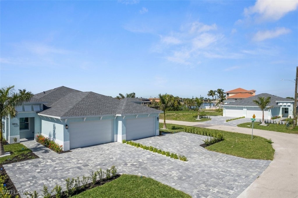 1107 Se 38th St, CAPE CORAL