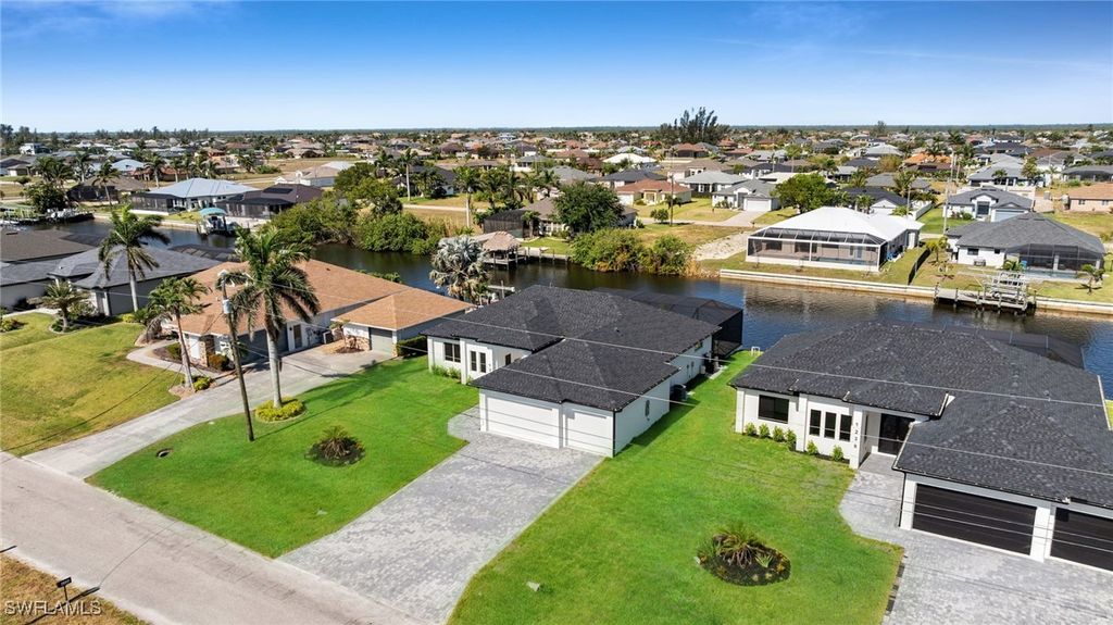 1234 Nw 36th Ave, CAPE CORAL