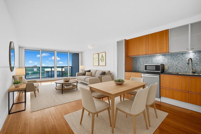5 of 34 - 100 Bayview Dr 1223, Sunny Isles Beach, FL