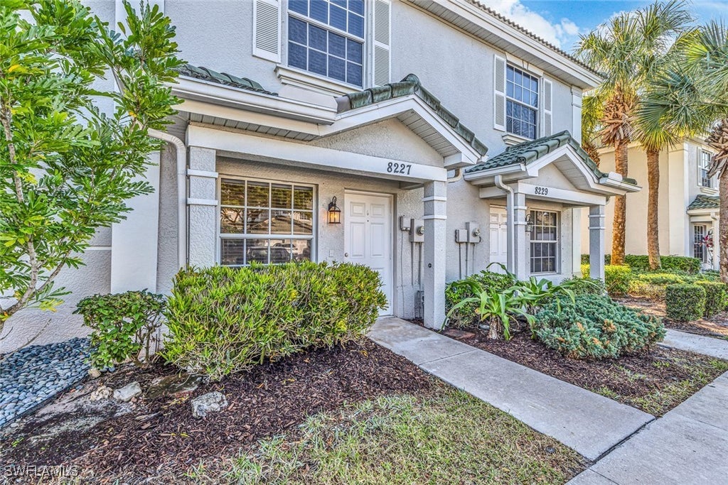 8227 Pacific Beach Dr, Fort Myers