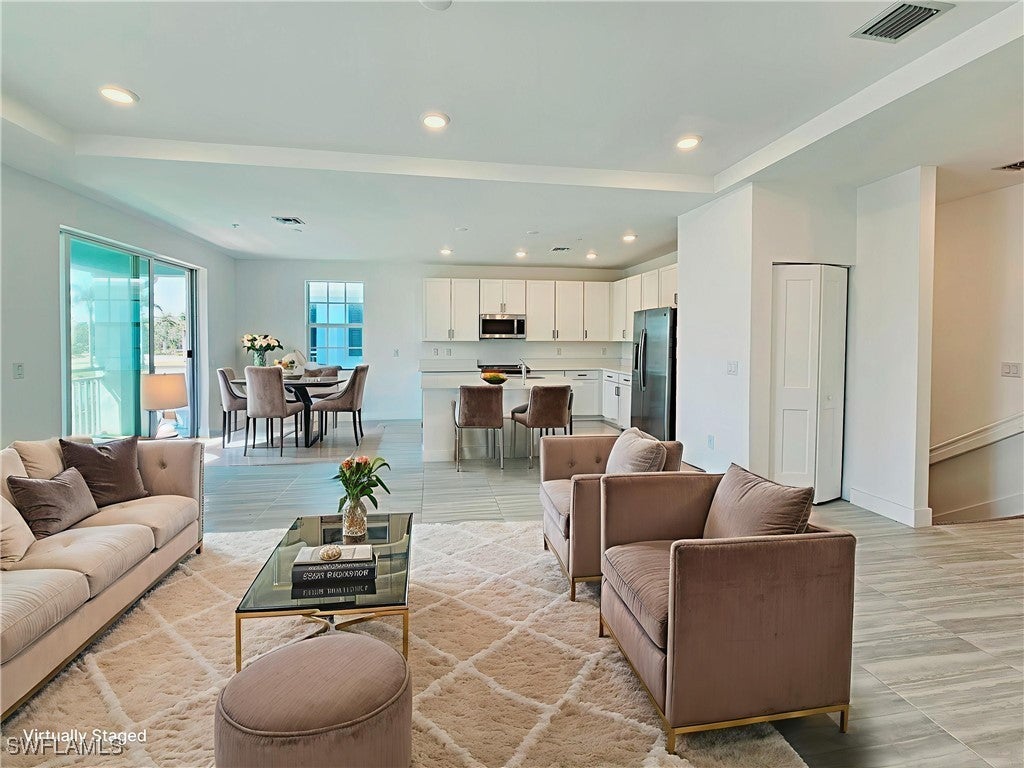 Photo of Listing #225032493