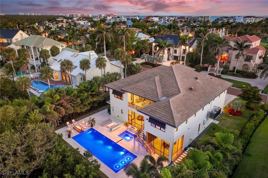 210 Topanga Dr, Bonita Springs