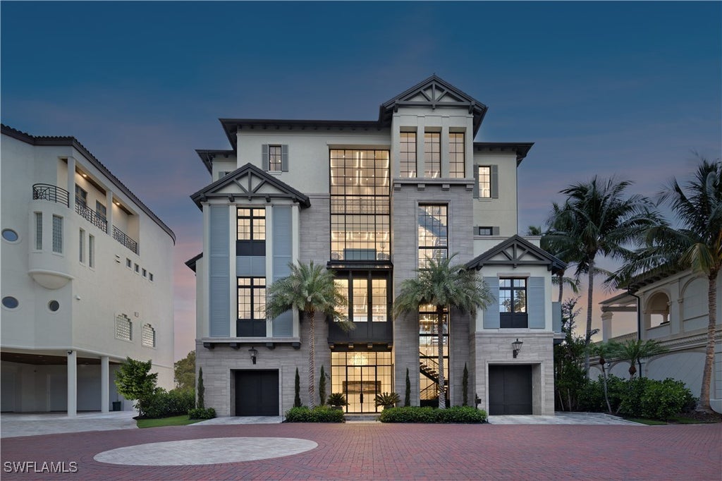 7409 Bay Colony Dr, Naples