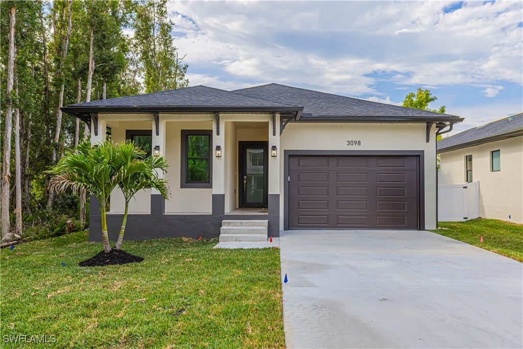 3074 Pine Tree Dr, Naples