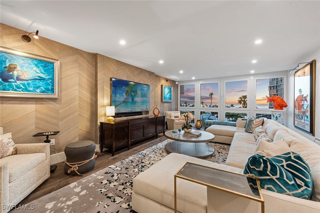 Photo of Listing #225035017