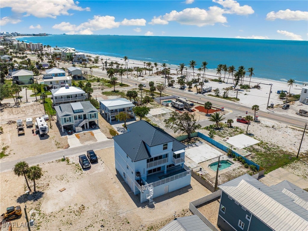 121 Hibiscus Dr, FORT MYERS BEACH