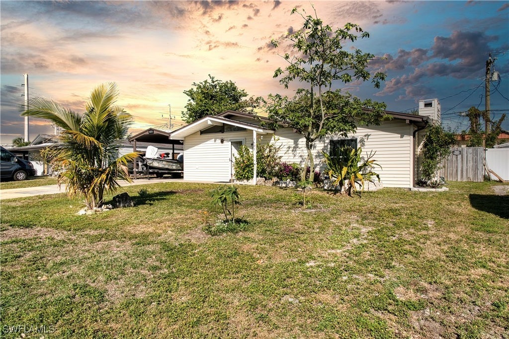 1631 North Dr, FORT MYERS