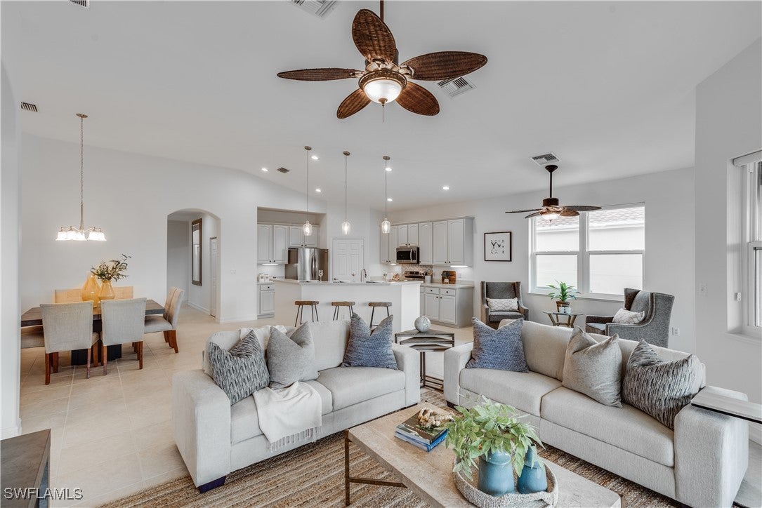 Photo of Listing #225039528