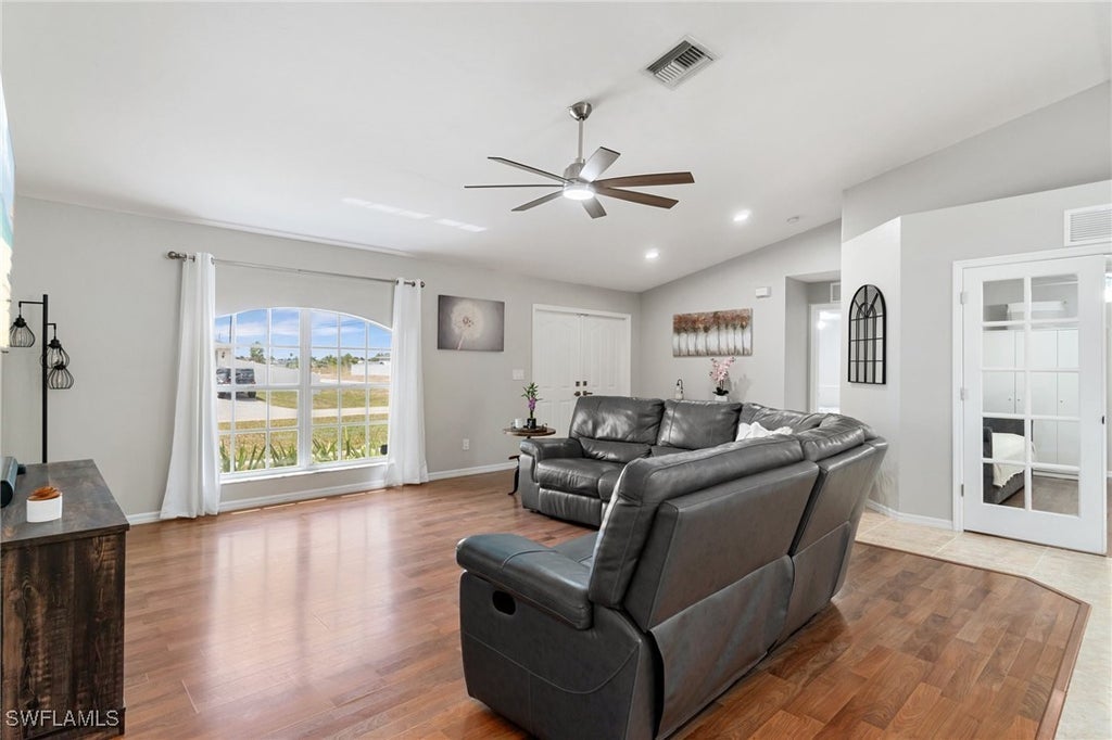 2833 Nw 4th Ave, CAPE CORAL