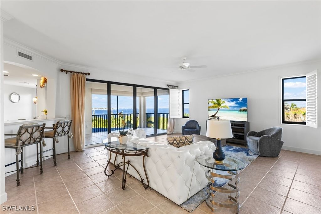 11600 Ct Of Palms 206, Fort Myers
