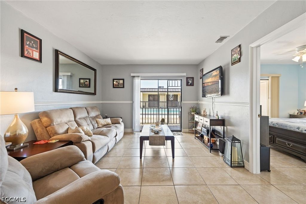 4514 Santa Barbara Blvd 5, Cape Coral