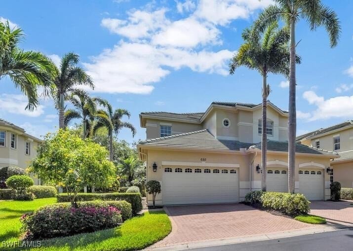 650 Vintage Reserve Cir 5c, Naples