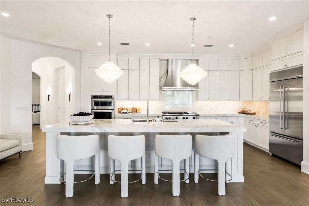 Photo of Listing #225031585