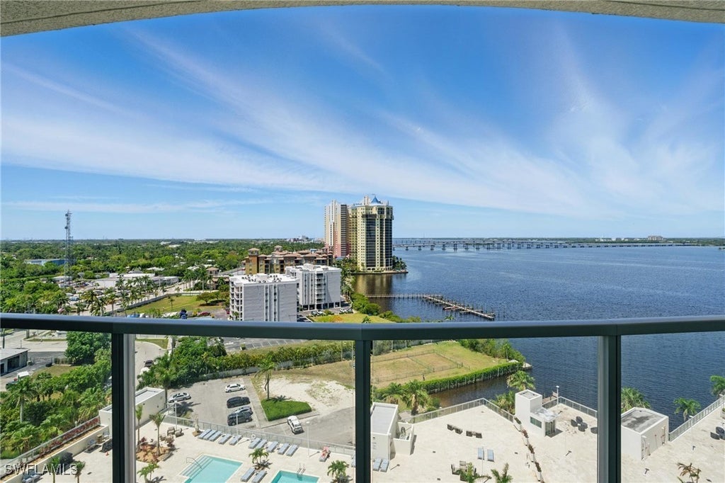 3000 Oasis Grand Blvd 1406, Fort Myers