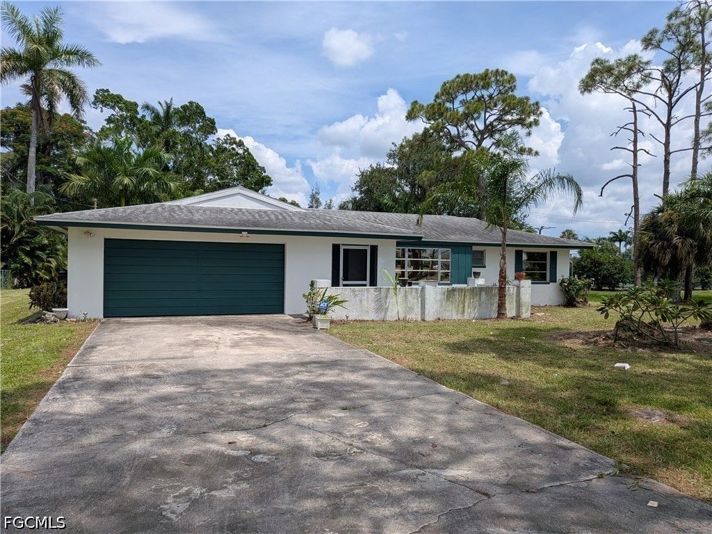6759 Winkler Rd, FORT MYERS