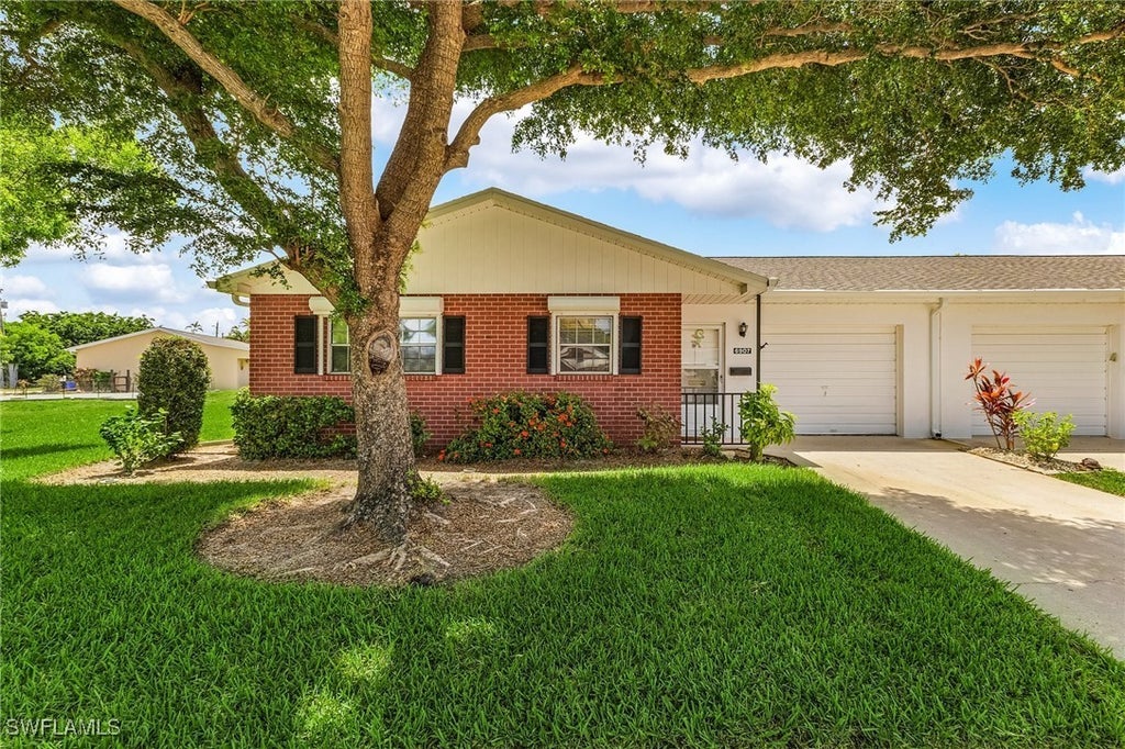 6907 Birdie Way, Fort Myers