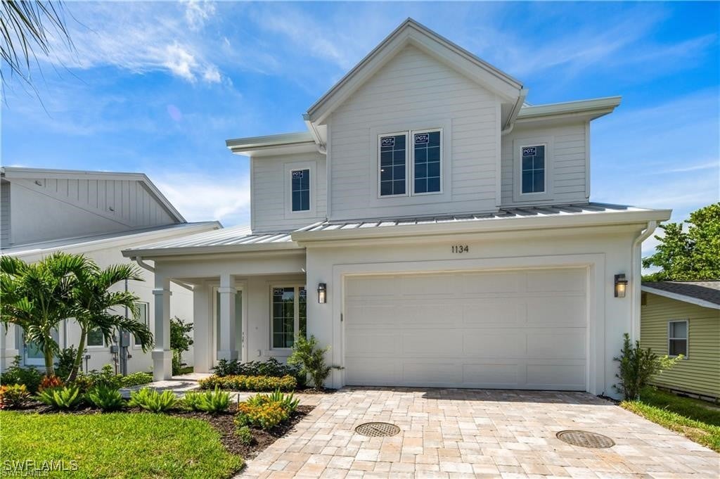 1134 Trl Ter Dr, Naples