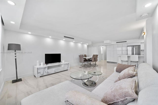 5 of 46 - 230 174th St 1119, Sunny Isles Beach, FL