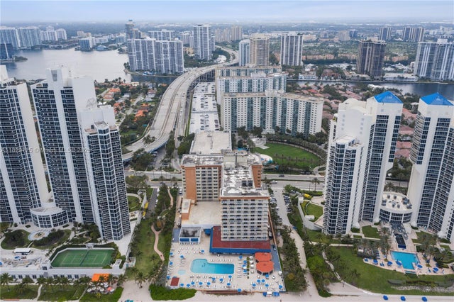 5 of 13 - 19201 Collins Ave 1101, Sunny Isles Beach, FL