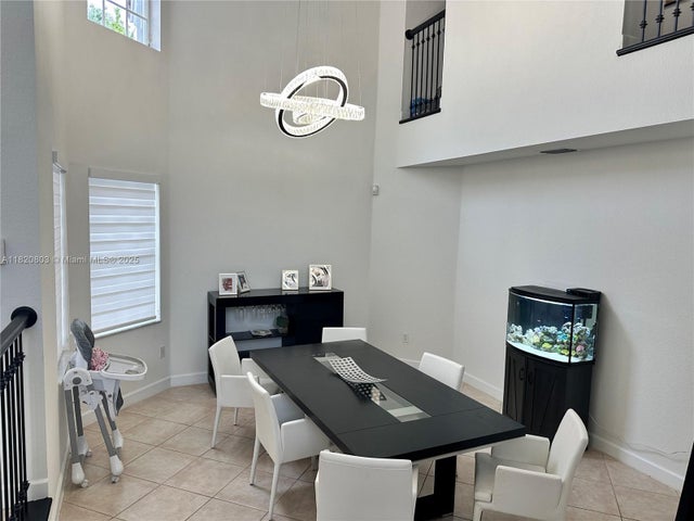 4 of 10 - 10873 Nw 71st St, Doral, FL