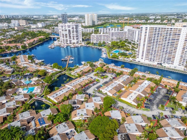 3 of 46 - 2627 S Parkview Dr 2627, Hallandale Beach, FL