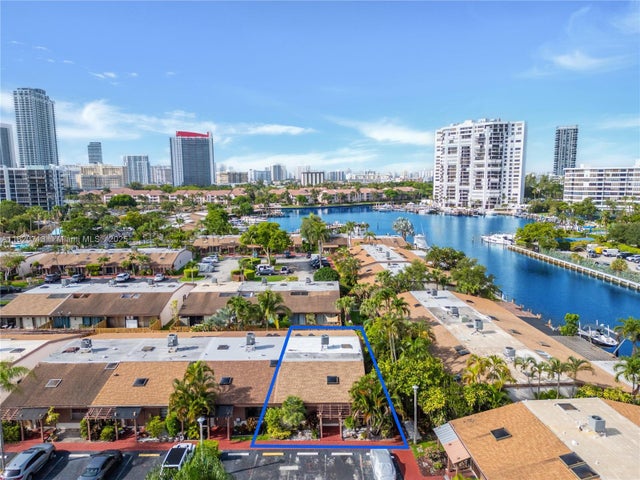 5 of 46 - 2627 S Parkview Dr 2627, Hallandale Beach, FL