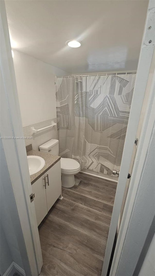 3 of 8 - 1500 Ne 127th St 103, North Miami, FL