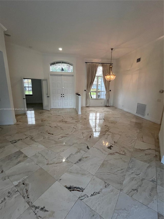 5 of 29 - 1290 Ginger Cir, Weston, FL