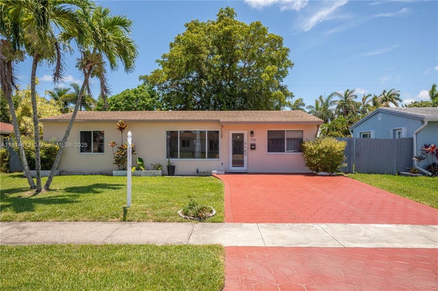 3 of 35 - 918 Ne 6th St, Hallandale Beach, FL