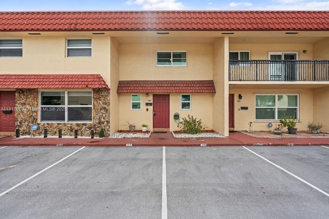 1 of 27 - 4124 Sw 65th Ave 69, Davie, FL