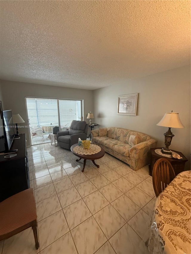 2 of 42 - 3001 Nw 46th Ave 204, Lauderdale Lakes, FL