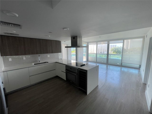 4 of 16 - 1025 92nd St 607, Bay Harbor Islands, FL