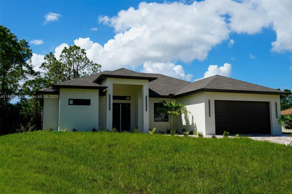 811 Rush Ave, Lehigh Acres