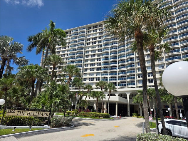 1 of 44 - 3800 S Ocean Dr 425, Hollywood, FL