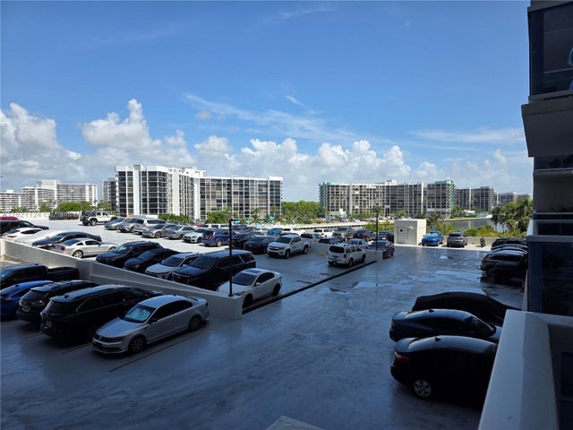 5 of 44 - 3800 S Ocean Dr 425, Hollywood, FL