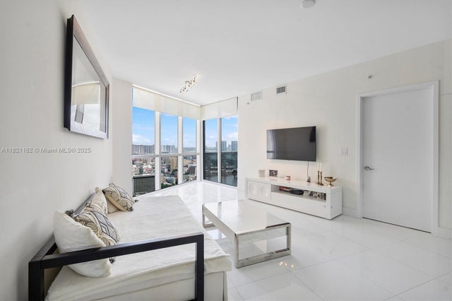1 of 10 - 18201 Collins Ave 2008, Sunny Isles Beach, FL