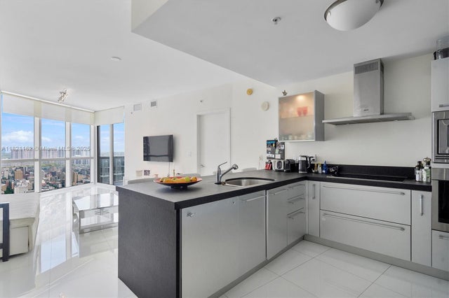3 of 10 - 18201 Collins Ave 2008, Sunny Isles Beach, FL